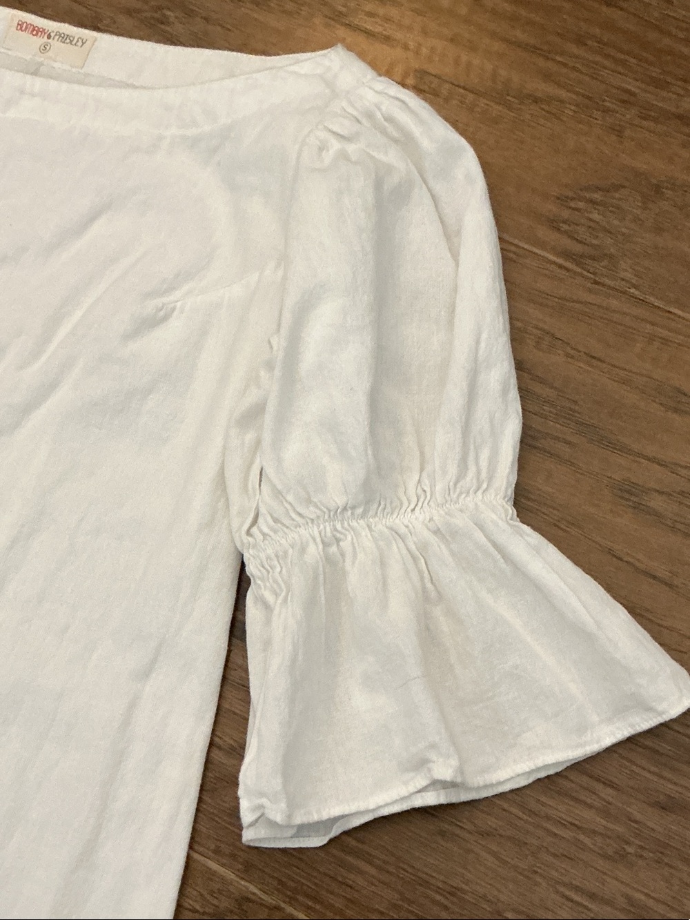 Bombay Paisley White Vintage Inspired Ebroidered Mini Dress wBlue Floral Hem - Picture 6 of 10